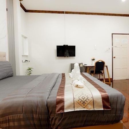 2B Cozy Hostel ตรัง Ngoại thất bức ảnh