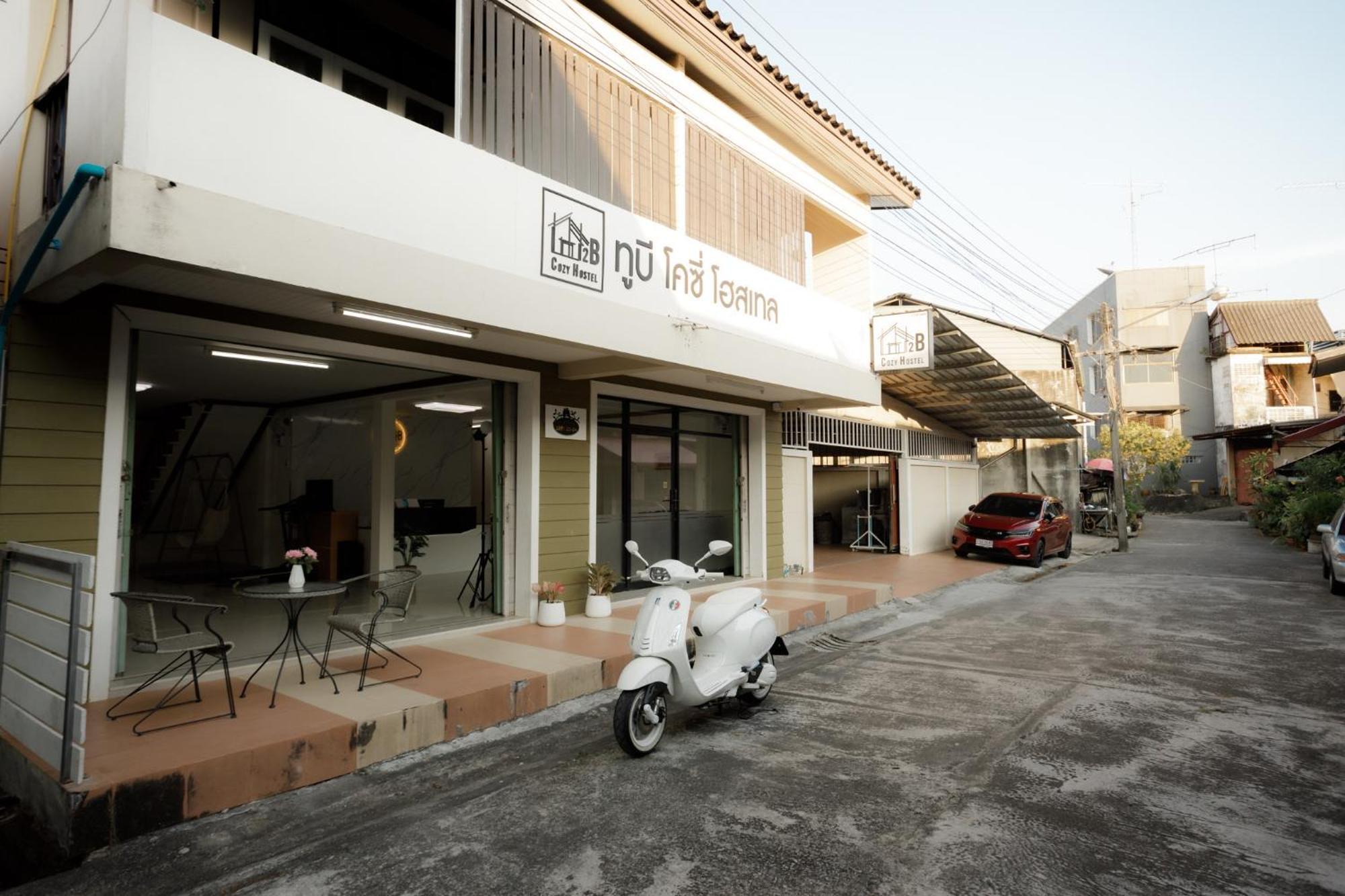 2B Cozy Hostel ตรัง Ngoại thất bức ảnh