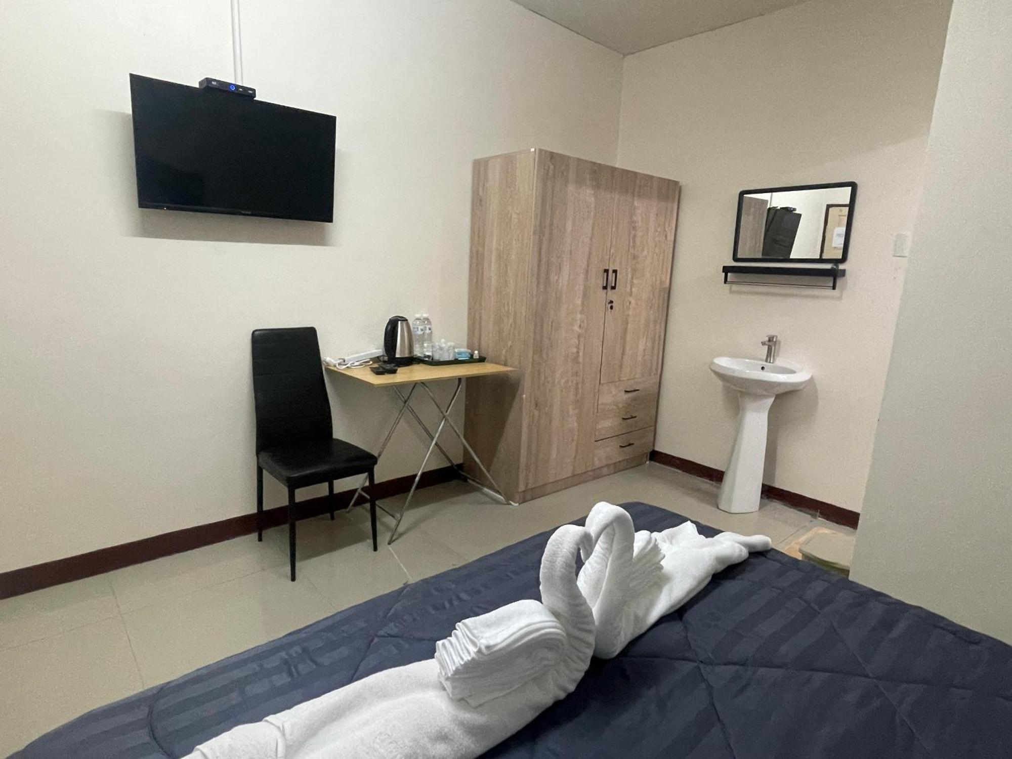 2B Cozy Hostel ตรัง Ngoại thất bức ảnh