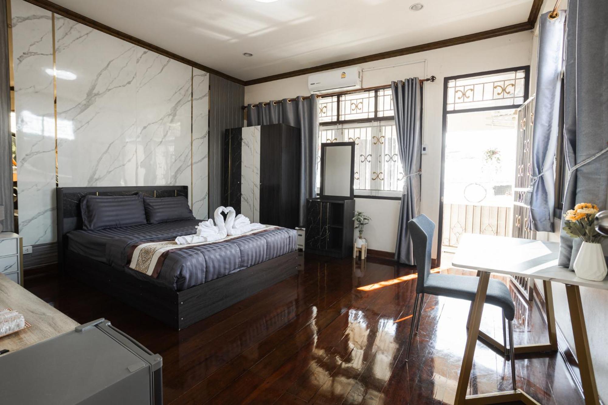 2B Cozy Hostel ตรัง Ngoại thất bức ảnh