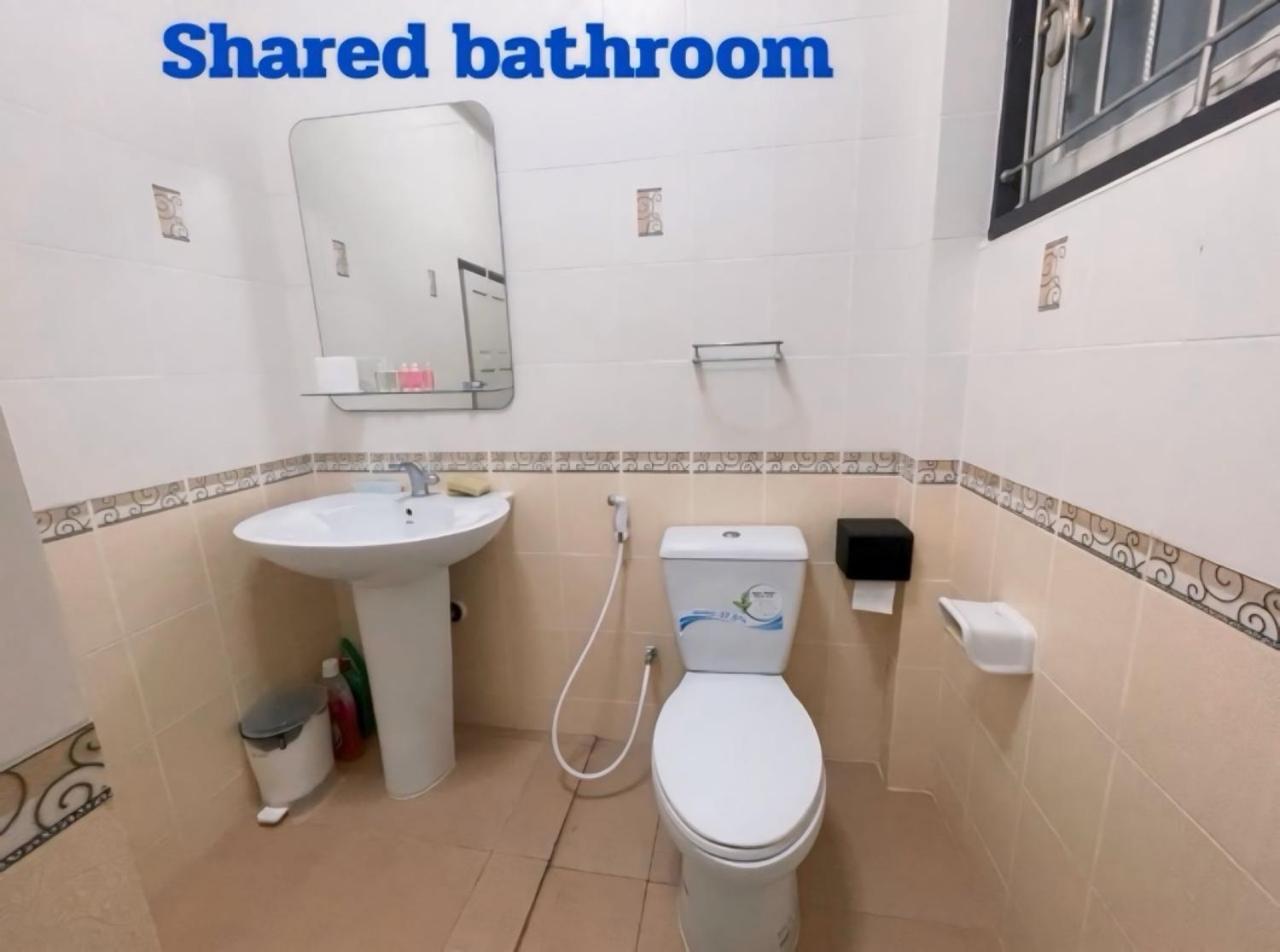 2B Cozy Hostel ตรัง Ngoại thất bức ảnh
