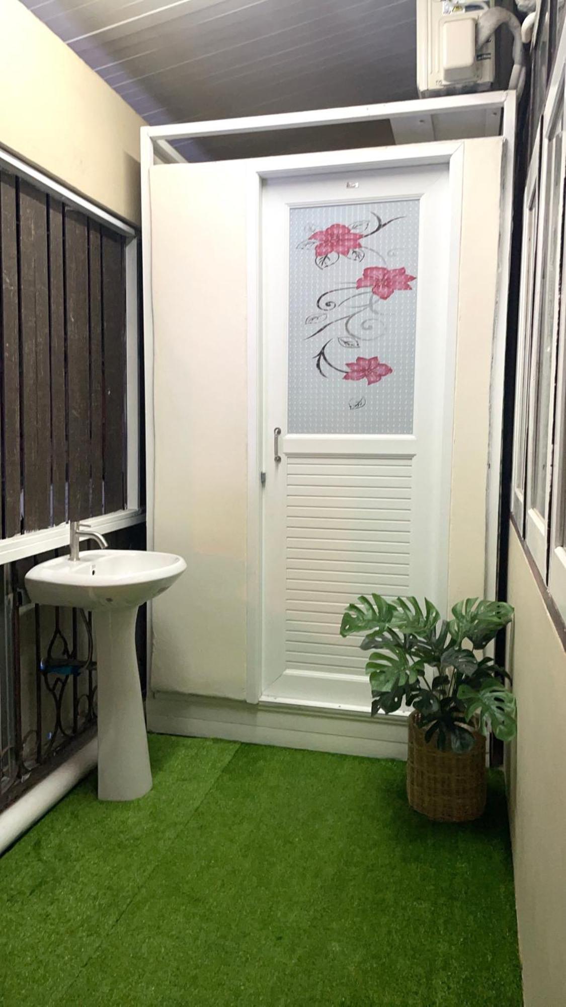 2B Cozy Hostel ตรัง Ngoại thất bức ảnh