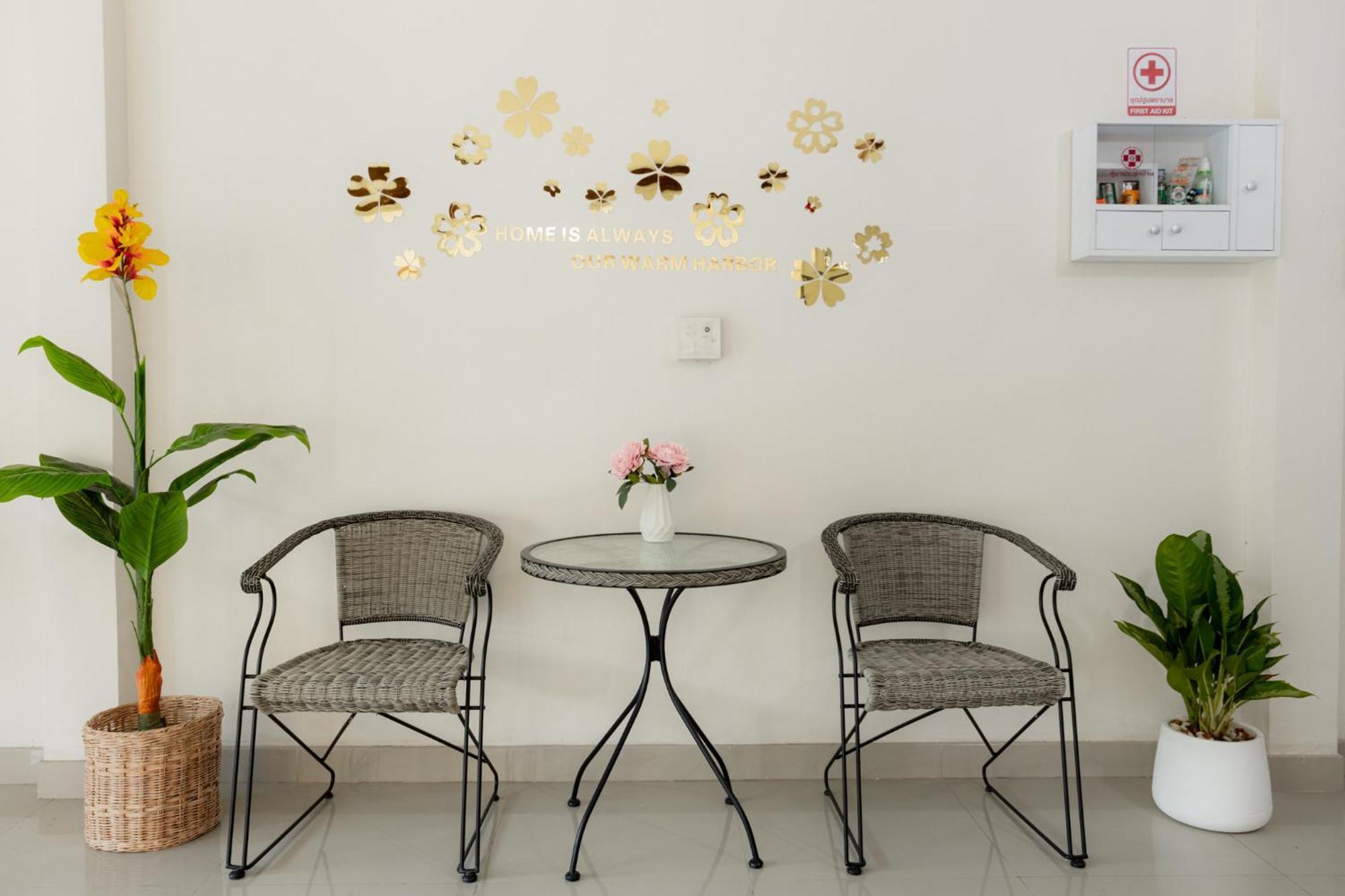 2B Cozy Hostel ตรัง Ngoại thất bức ảnh